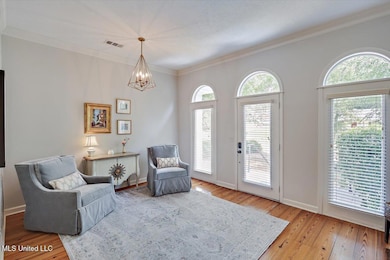 06-112 Newport Cir