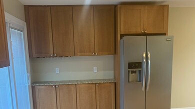 18202 Charlemagne Ave, Hazel Crest, IL 60429 - photo 6