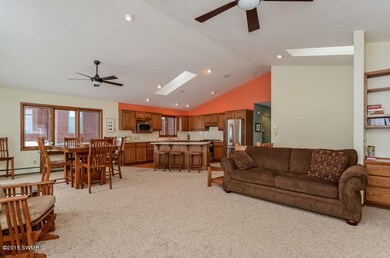 005-Living_Room-1392086-mls