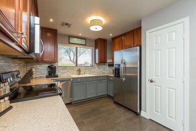 9) KITCHEN