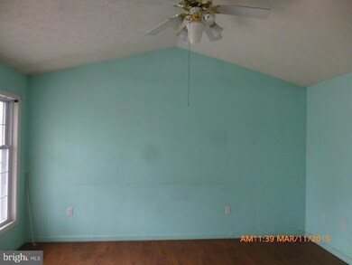 205 Sions St, Moorefield, WV 26836 - photo 6