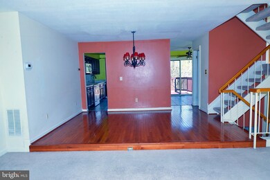14512 Cambridge Cir, Laurel, MD 20707 - photo 7