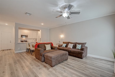 8077 El Mundo St unit 8077, Houston, TX 77054 - photo 6