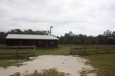 7242 Hackamore Rd, Zephyrhills, FL 33541 - photo 3