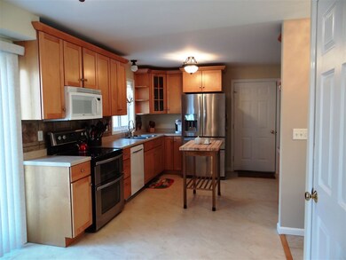 7 Hardy Hill Rd, Lebanon, NH 03766 - photo 3