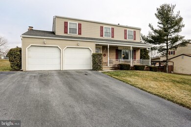 323 Sweetbriar Dr, Harrisburg, PA 17111 - photo 2