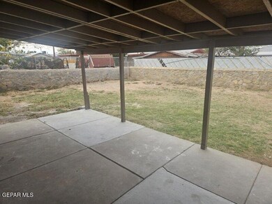 9013 Mount Rushmore Ln, El Paso, TX 79904 - photo 6