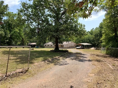 22818 Fishmarket Rd, Tecumseh, OK 74873 - photo 2