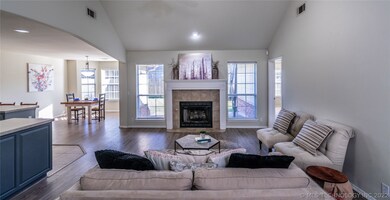 1909 E Queens St, Broken Arrow, OK 74012 - photo 4