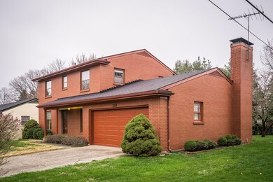 9852 Longwood Cir-09