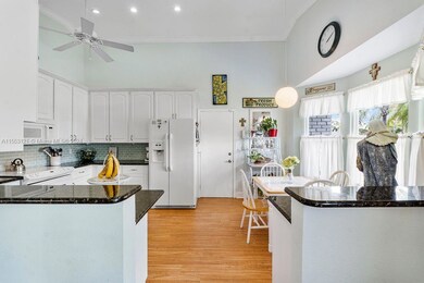 13550 SW 9th Ct, Davie, FL 33325 - photo 4