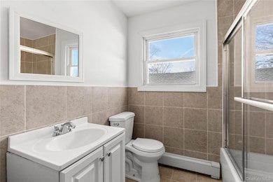 345 41st St, Copiague, NY 11726 - photo 3