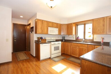 800 Clover Ln, Oregon, WI 53575 - photo 7