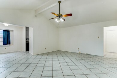 16722 Barcelona Dr, Friendswood, TX 77546 - photo 6