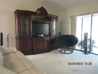 LIVING/FAMILY ROOM