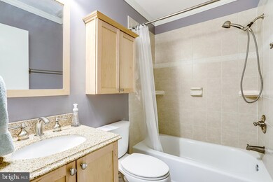 1818 Cranberry Ln, Reston, VA 20191 - photo 5