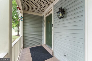 12860 Mill Brook Ct, Woodbridge, VA 22192 - photo 4