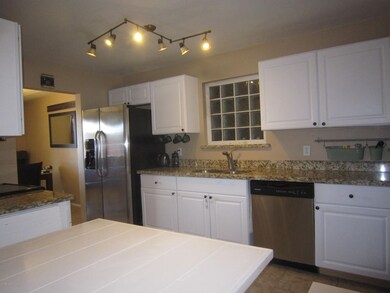1926 Marilyn Kitchen