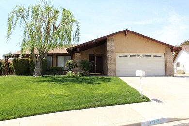 13772 Woodbine Dr, Victorville, CA 92395 - photo 2