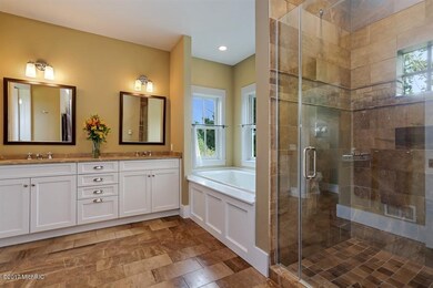 07_264BrowntownRd_13_MasterBathroom_LowR