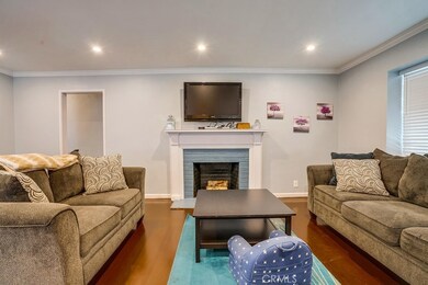 6124 Castana Ave, Lakewood, CA 90712 - photo 6