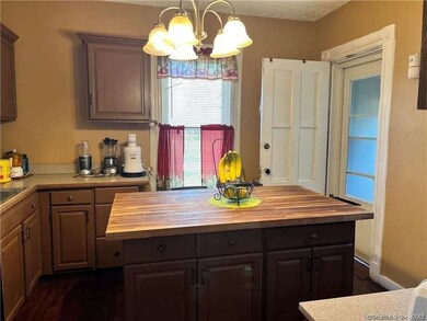 147 Lombard St, New Haven, CT 06513 - photo 6