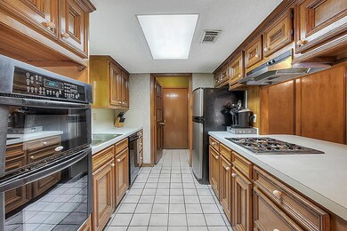 The Inner Chef Inside Of You Will Love This Kitchen