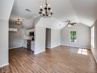 403 Elmo St, Cleburne, TX 76031 - photo 7