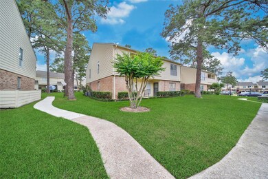 14515 Wunderlich Dr unit 1602, Houston, TX 77069 - photo 3