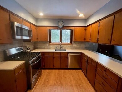 31 Davis St, Vineyard Haven, MA 02568 - photo 6