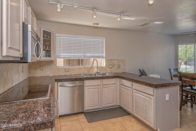 007_Kitchen