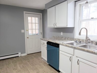 155 Tina Dr unit B, Pembroke, NH 03275 - photo 5