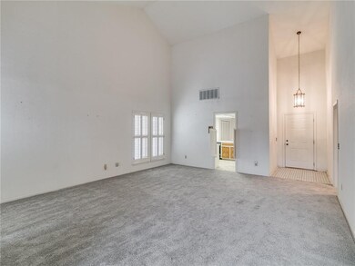 11308 Benttree Cir, Oklahoma City, OK 73120 - photo 5