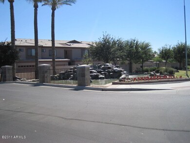 Ocotillo w/golf course walk & bike trail