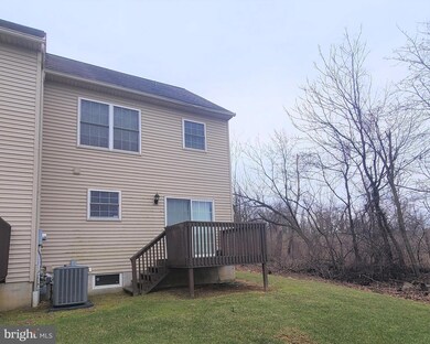 12 Weiser Ct unit 12, Womelsdorf, PA 19567 - photo 4