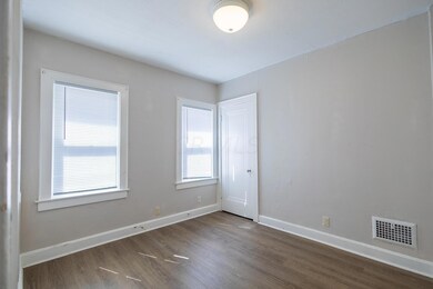 152 Cordell Ave-05