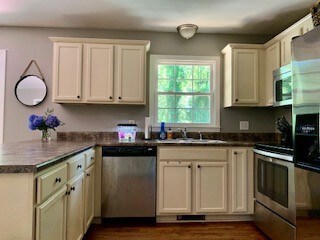 307 Forest Acres Cir, Walhalla, SC 29691 - photo 7