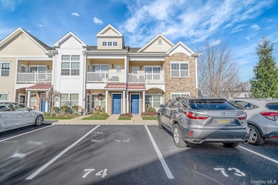 73 Millie Ct, Patchogue, NY 11772 - photo 3