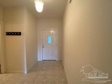 3416 Holt Cir, Pensacola, FL 32526 - photo 2