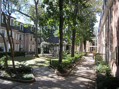 WELL KEPT COMPLEX & LUSH LANDSCAPING