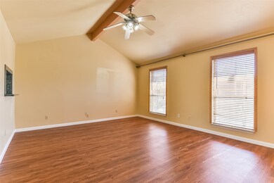 9507 Kingsvalley St, Houston, TX 77075 - photo 5