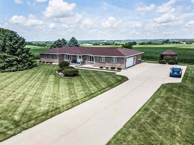 6512 Whalen Rd, Verona, WI 53593 - photo 3