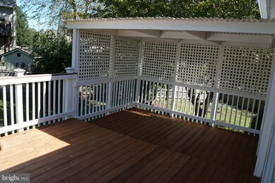 9304 Elise Ct, Manassas Park, VA 20111 - photo 6