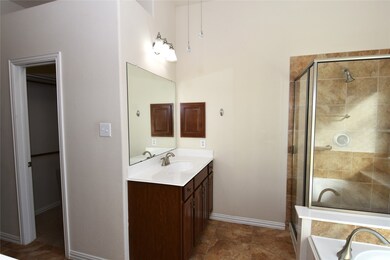 6107 Carnaby Ln, Rosenberg, TX 77471 - photo 5