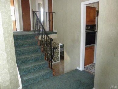 3092 Shakespeare Rd, Bethlehem, PA 18017 - photo 6