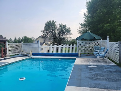 119 Hill Rd, Dummer, NH 03588 - photo 5