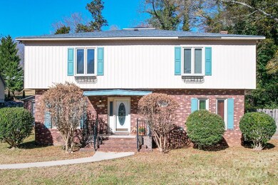 1033 E Front St, Statesville, NC 28677 - photo 5