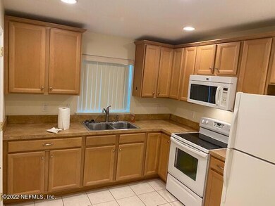 5746 Cedar Forest Dr S, Jacksonville, FL 32210 - photo 2