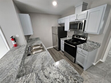 12955 Woodforest Blvd unit 68, Houston, TX 77015 - photo 2