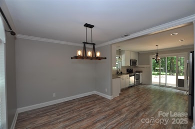 1710 Kimway Ct, Matthews, NC 28105 - photo 6